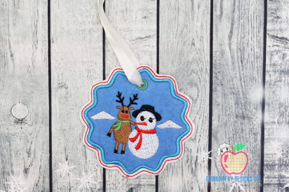 A Festive Ornament Design for Embroidered Holiday Products